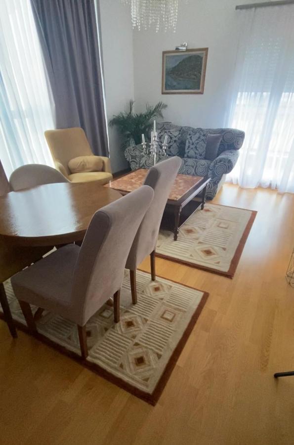 Hotel Ideall Ποντγορίτσα Εξωτερικό φωτογραφία
