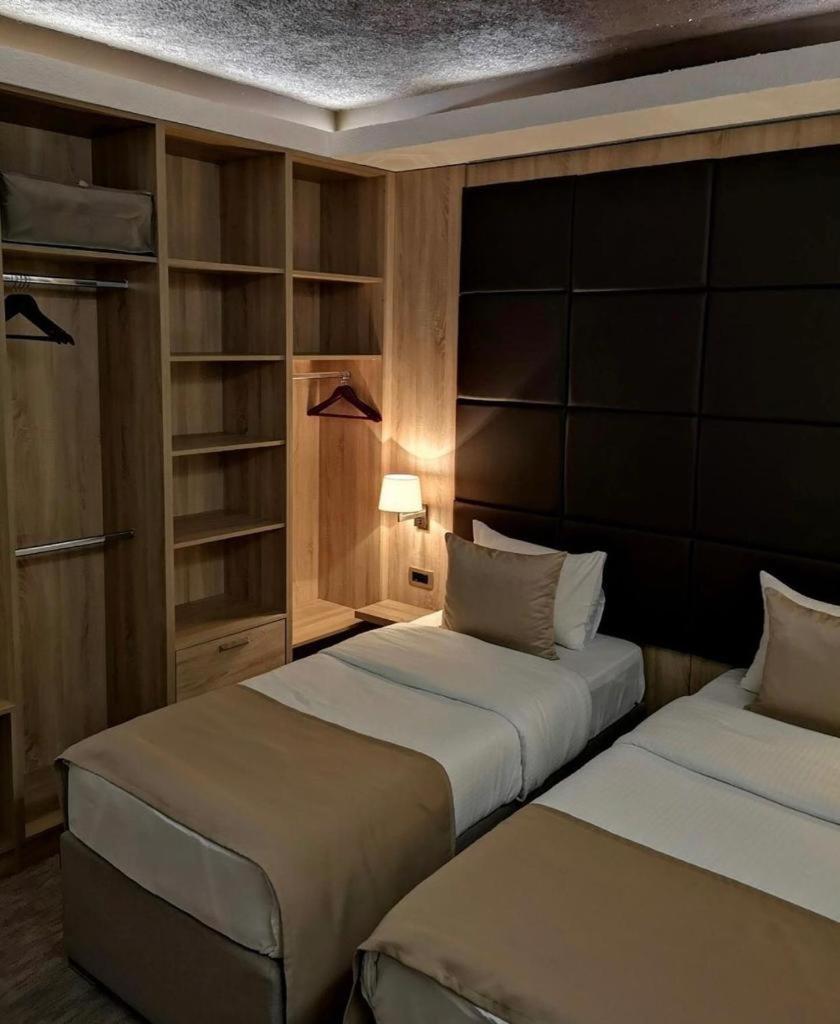 Hotel Ideall Ποντγορίτσα Εξωτερικό φωτογραφία
