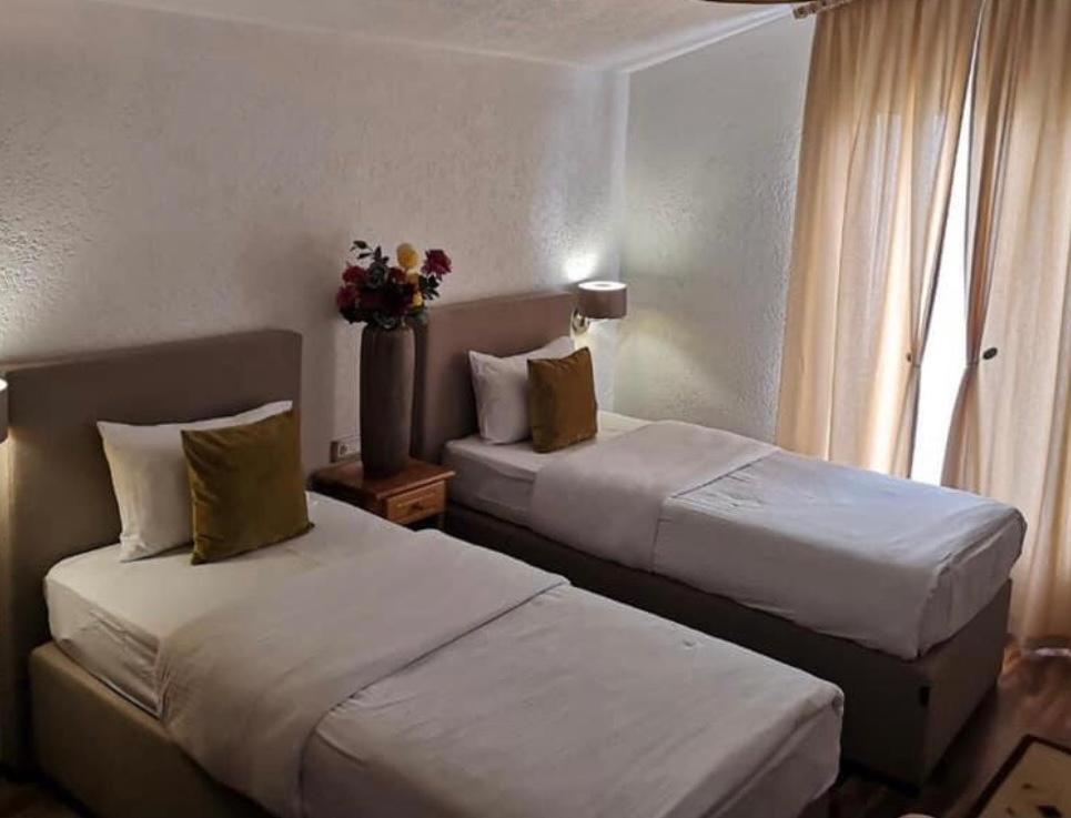 Hotel Ideall Ποντγορίτσα Εξωτερικό φωτογραφία