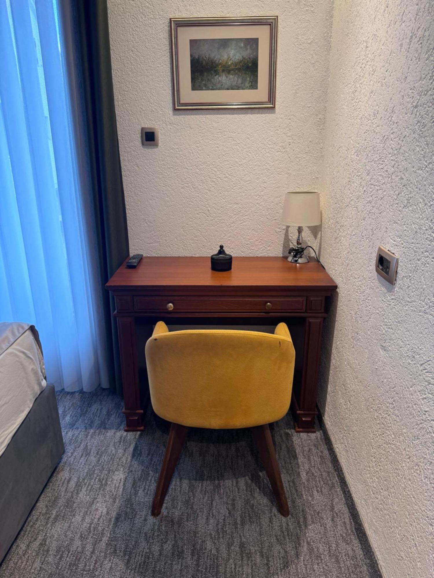 Hotel Ideall Ποντγορίτσα Εξωτερικό φωτογραφία