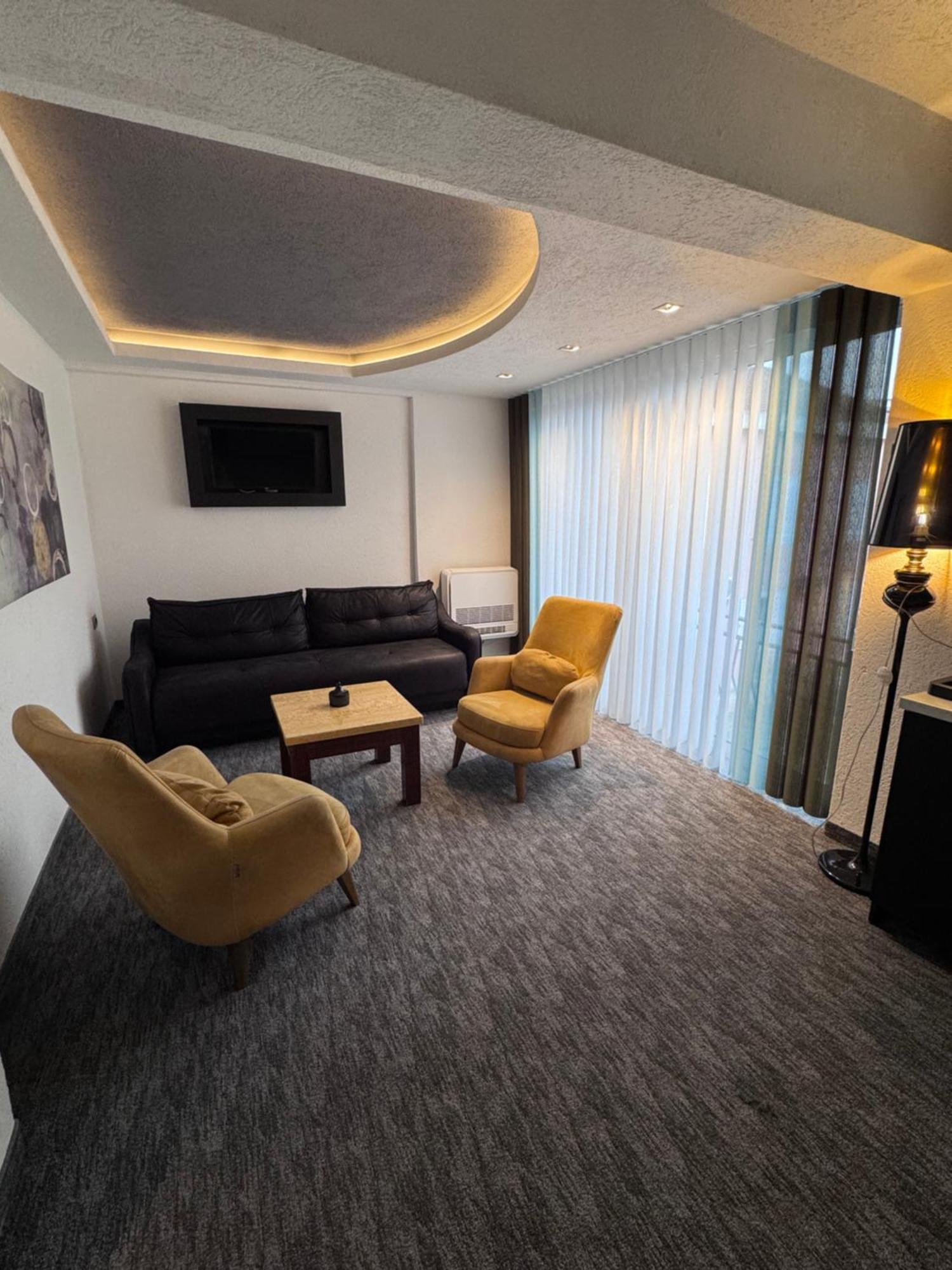 Hotel Ideall Ποντγορίτσα Εξωτερικό φωτογραφία